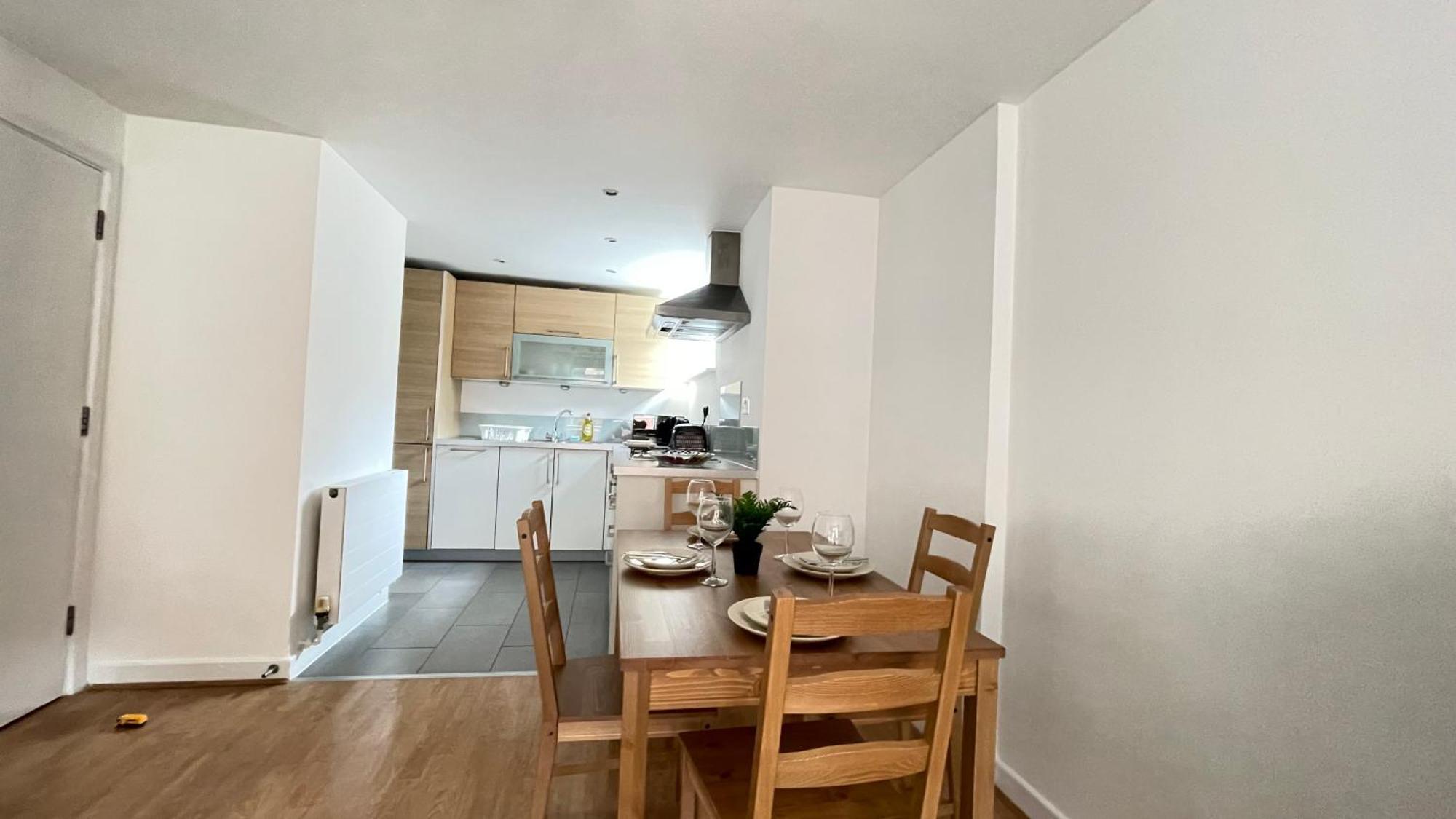 Shoreditch Liverpool Street With Lift And Balcony *