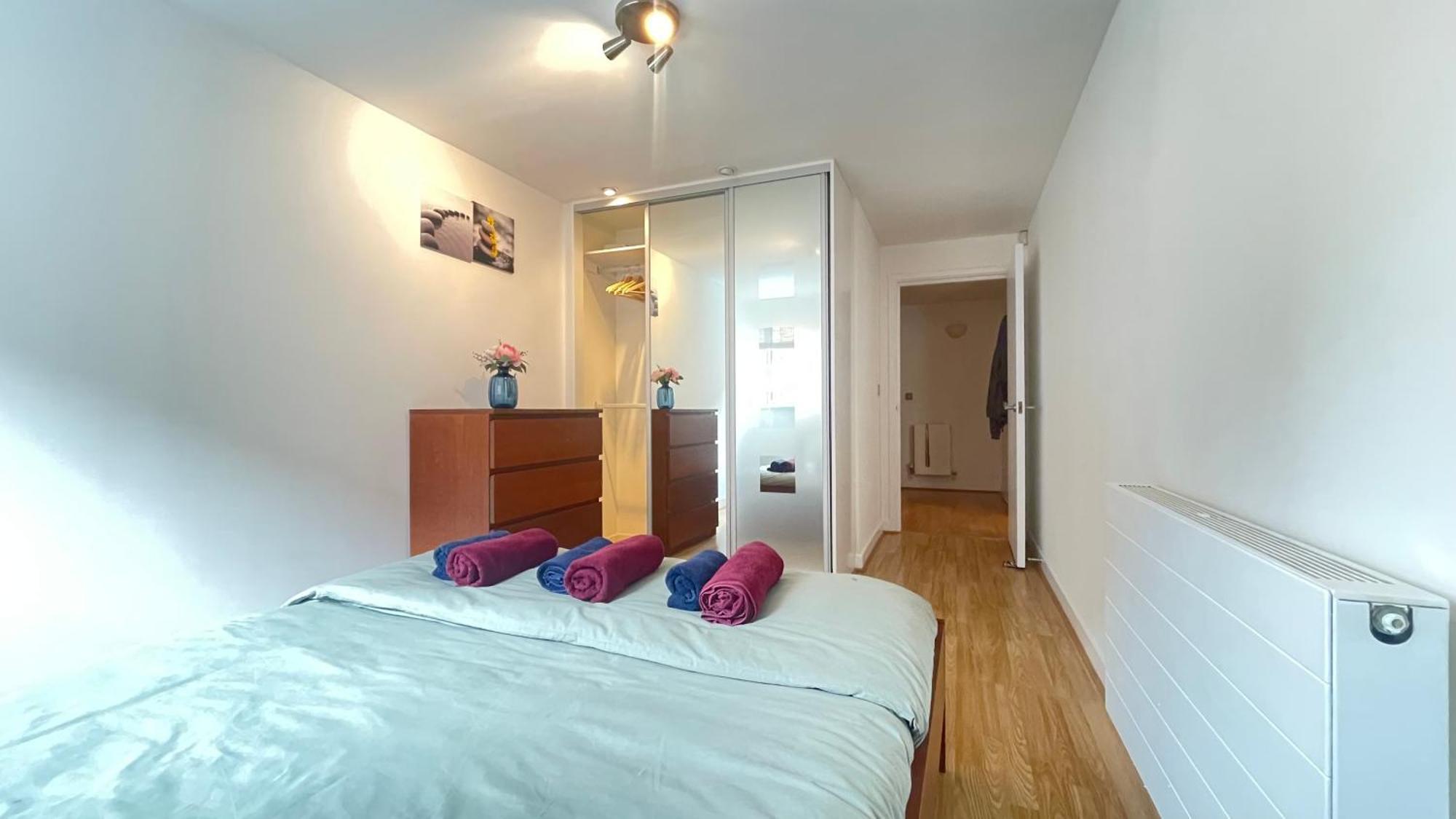 Shoreditch Liverpool Street With Lift And Balcony Apartment London